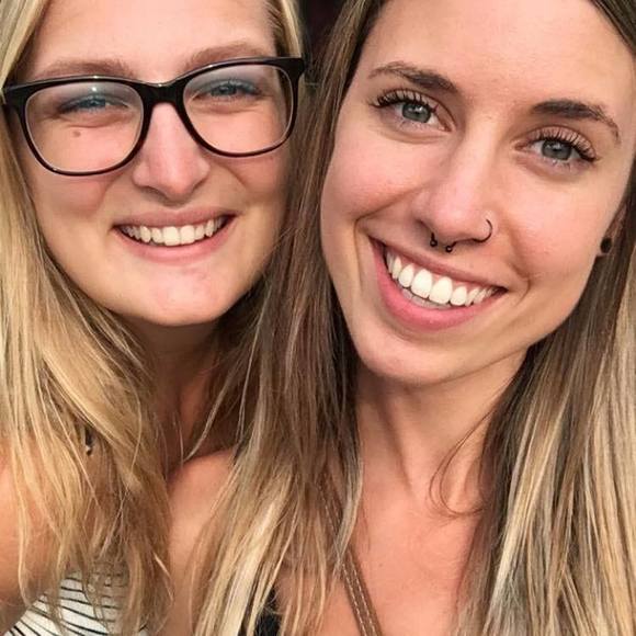 Meet your Posher, Samantha - Picture 1 of 1